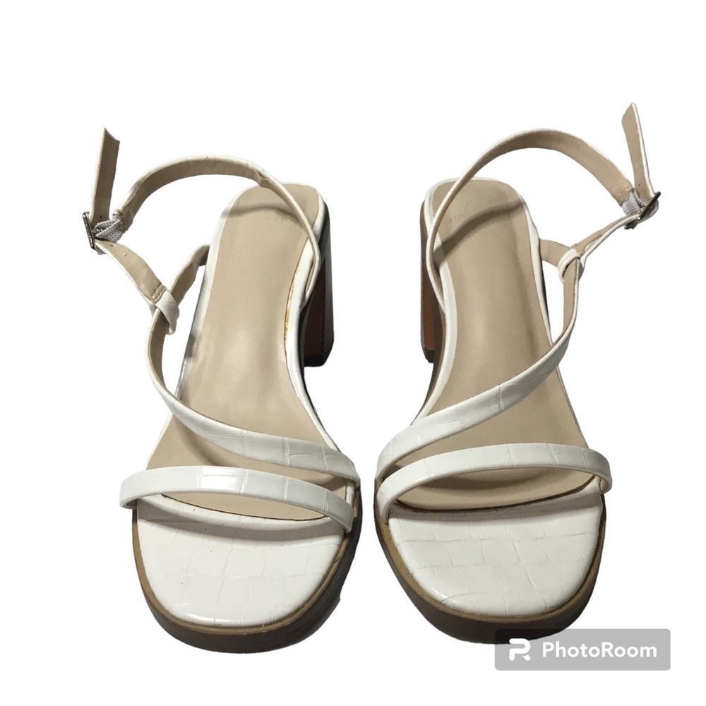 Halston Women’s White Fantasia Croc Embossed Block Heel Sandals Size 9 - Picture 2 of 8